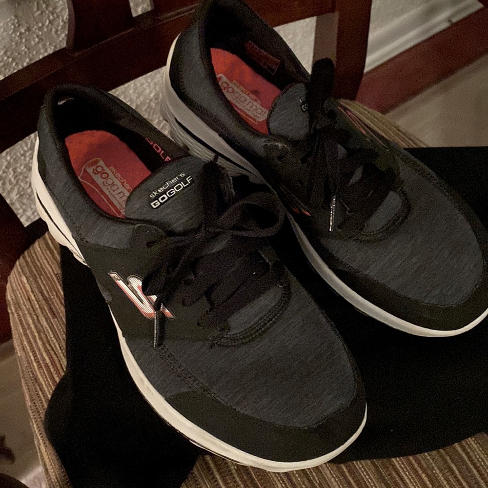 Sketchers goga mat golf shoes